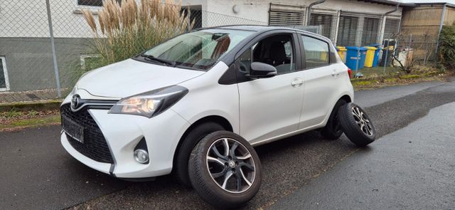 Toyota Yaris Lounge/99PS/EURO6/NAVI/KAMERA