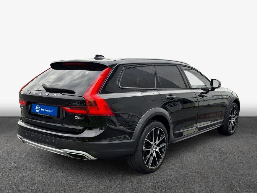 Volvo V90 Cross Country