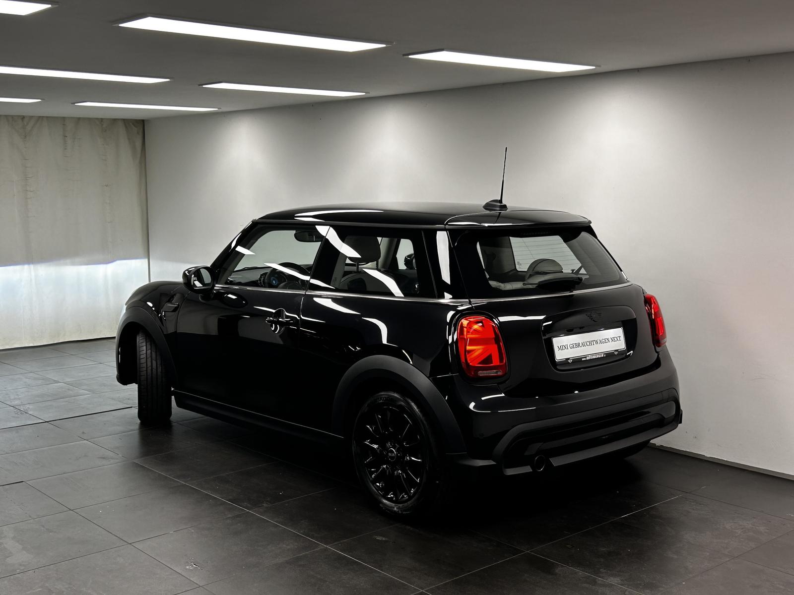 MINI Cooper Classic Trim DAB LED RFK Navi Komfortzg. 