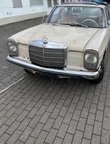 Mercedes-Benz Mercedes, Strich 8  W 115/W114. 200D - Mercedes-Benz mit Diesel-Antrieb: Strich 8