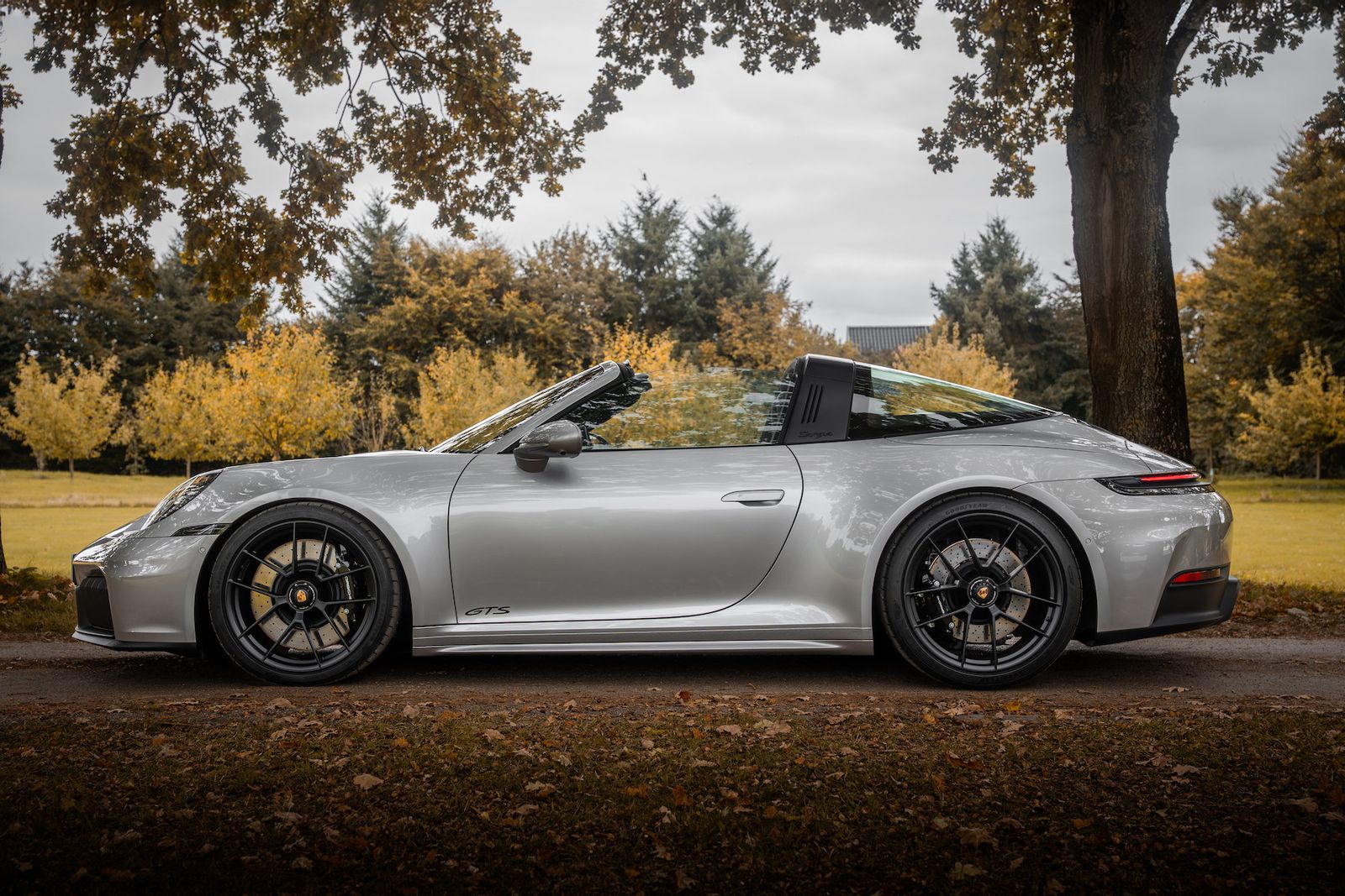 Fahrzeugabbildung Porsche 911 992 .2 Targa 4 GTS T-Hyb. BURMESTER|LIFT|930