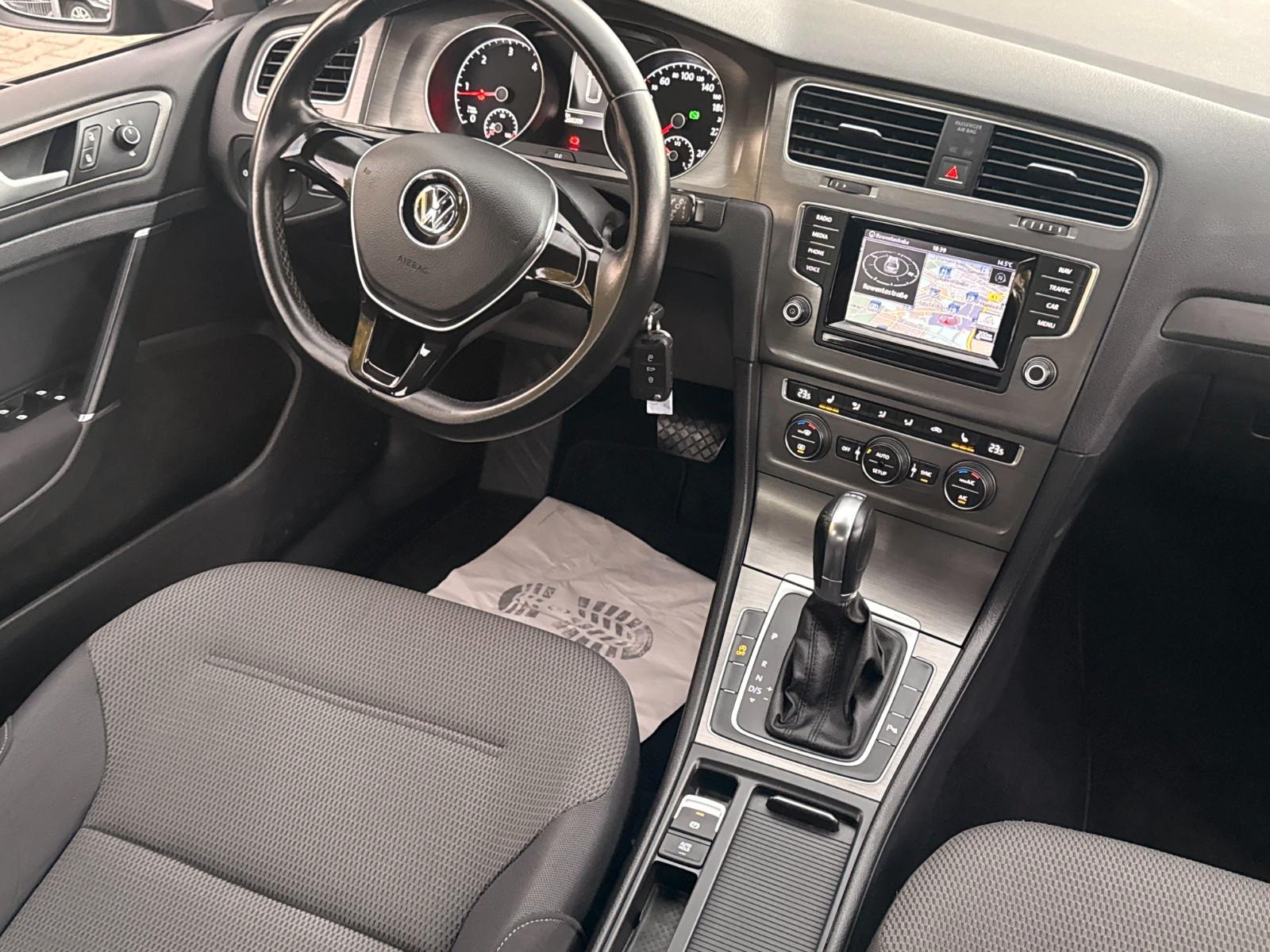 Volkswagen Golf 2013 — photo 11