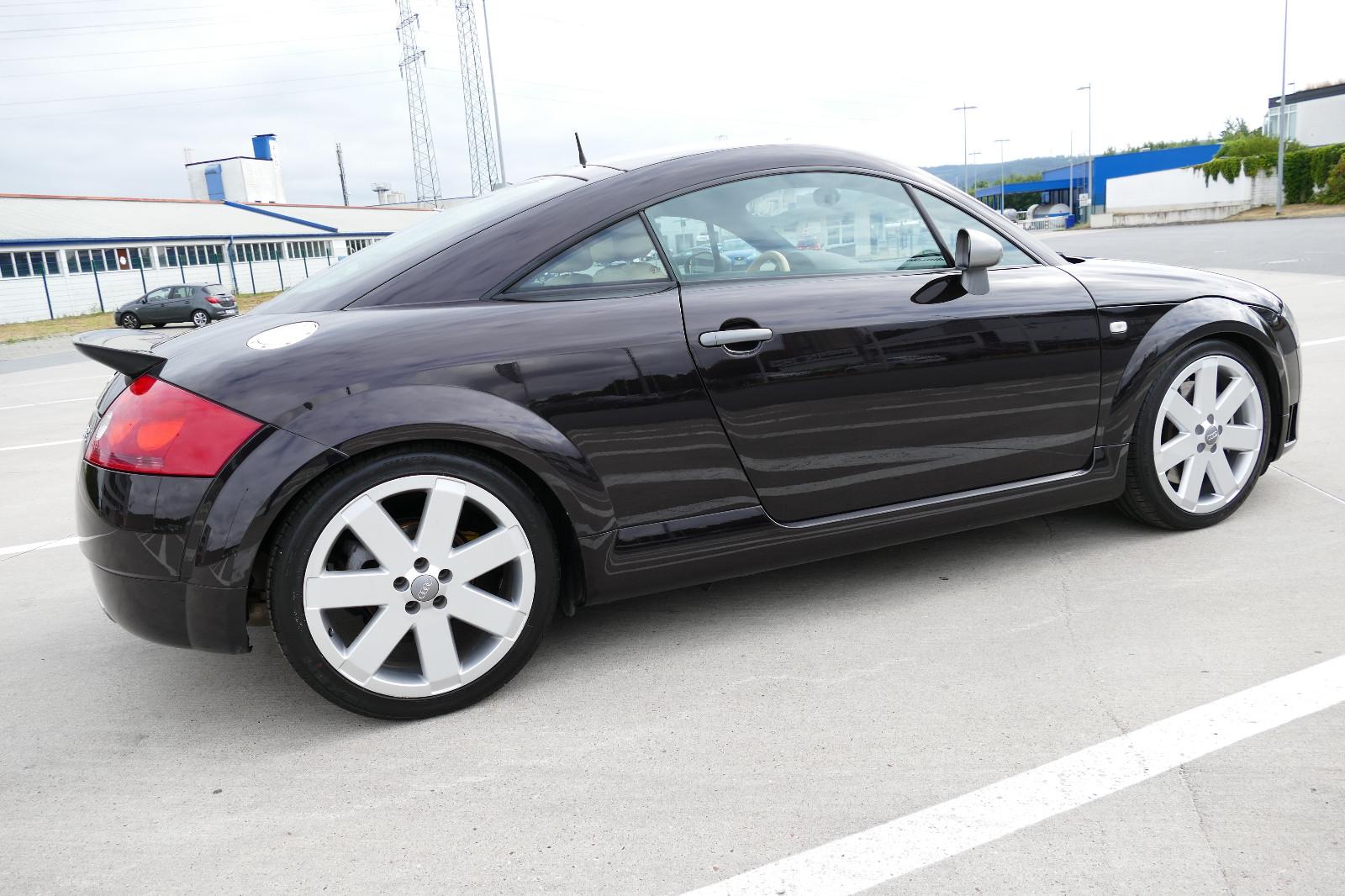 Audi TT Coupe 3.2 V6 DSG quattro NAVI LEDER TEMPOMAT