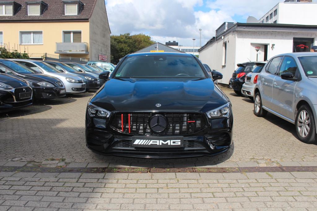 Mercedes-Benz CLA 35 AMG