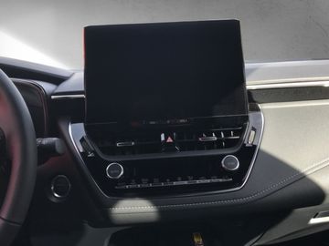 Toyota Corolla 2.0 Hybrid TS Team D *2xPDC*CAM*DAB*NAVI