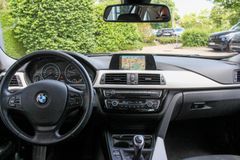 BMW 316d Touring / NAVI BUSINESS / SITZHEIZUNG / PDC BMW 316d Touring / NAVI BUSINESS / SITZHEIZUNG / PDC