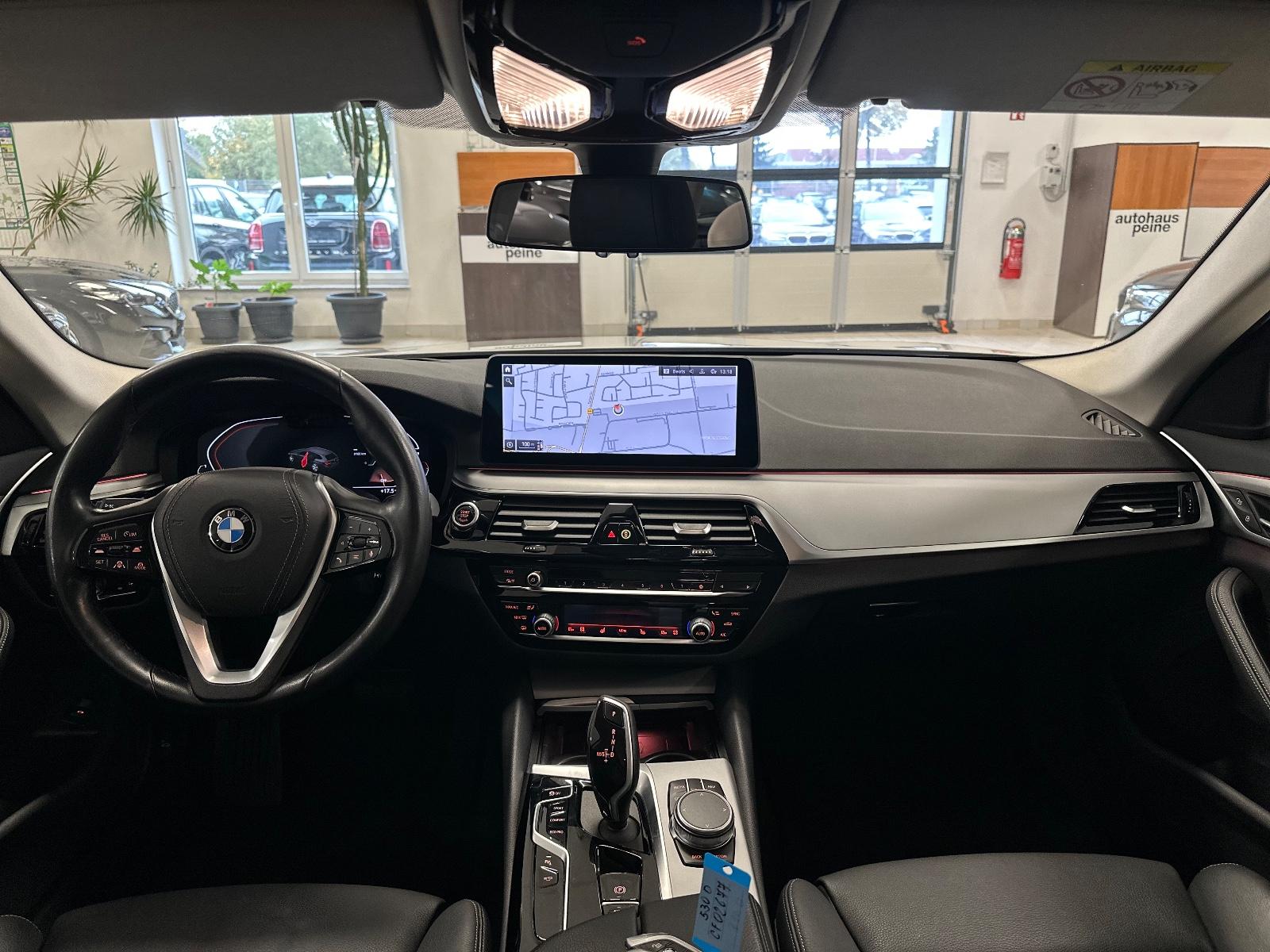 BMW 530d xDr. HUD/Park&DriveAss/SportLederSitz/KeyLe