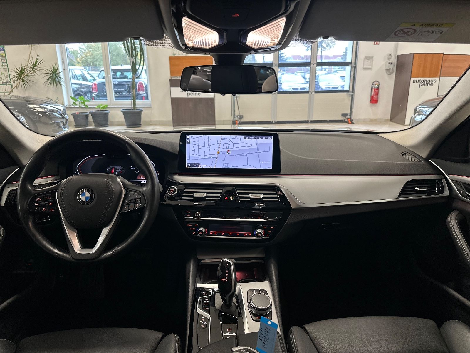 BMW 530d xDr. HUD/Park&DriveAss/SportLederSitz/KeyLe imagem 3
