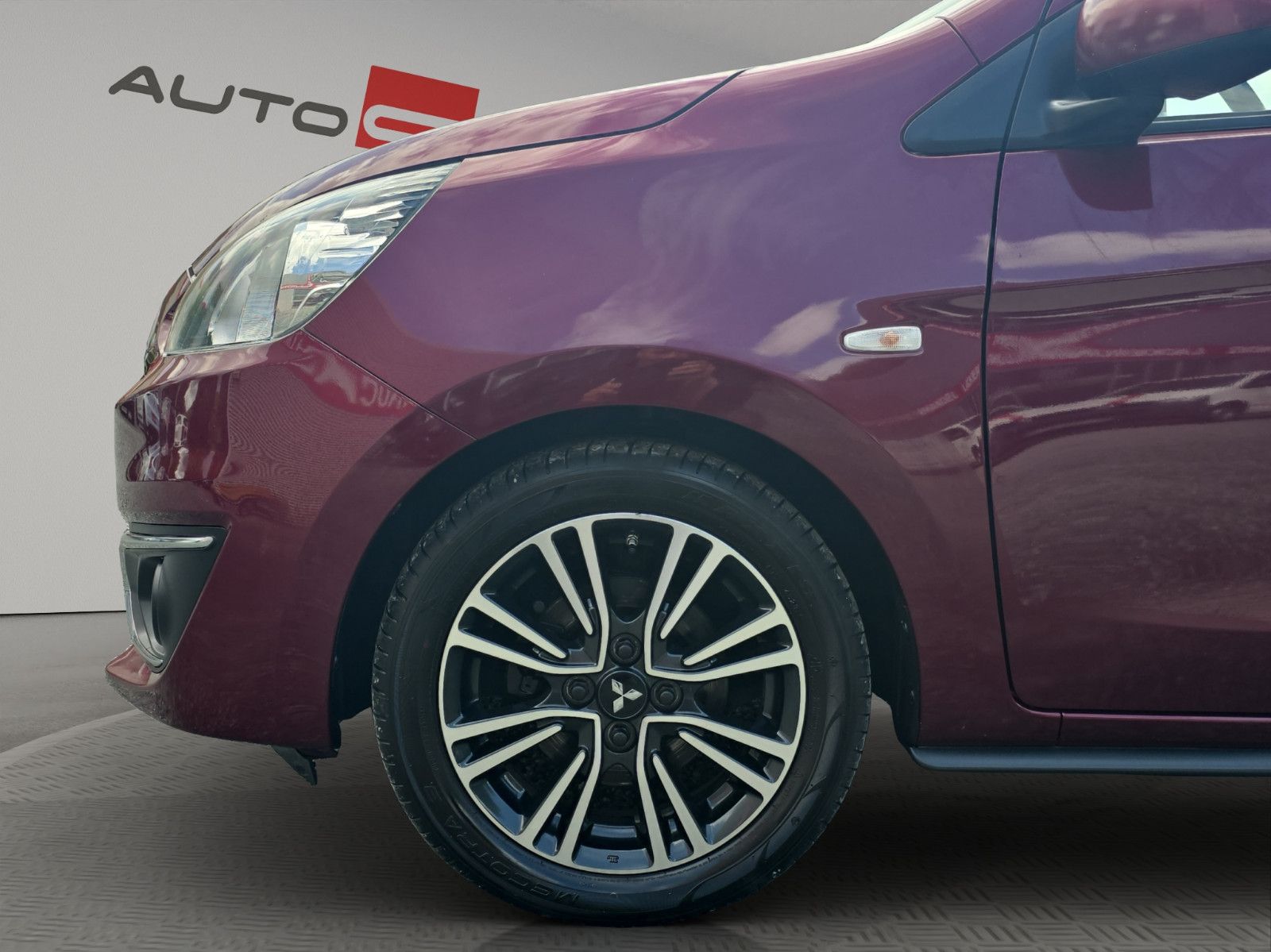 Fahrzeugabbildung Mitsubishi Space Star Diamant Edition+AUS 1.HAND FALTDACH