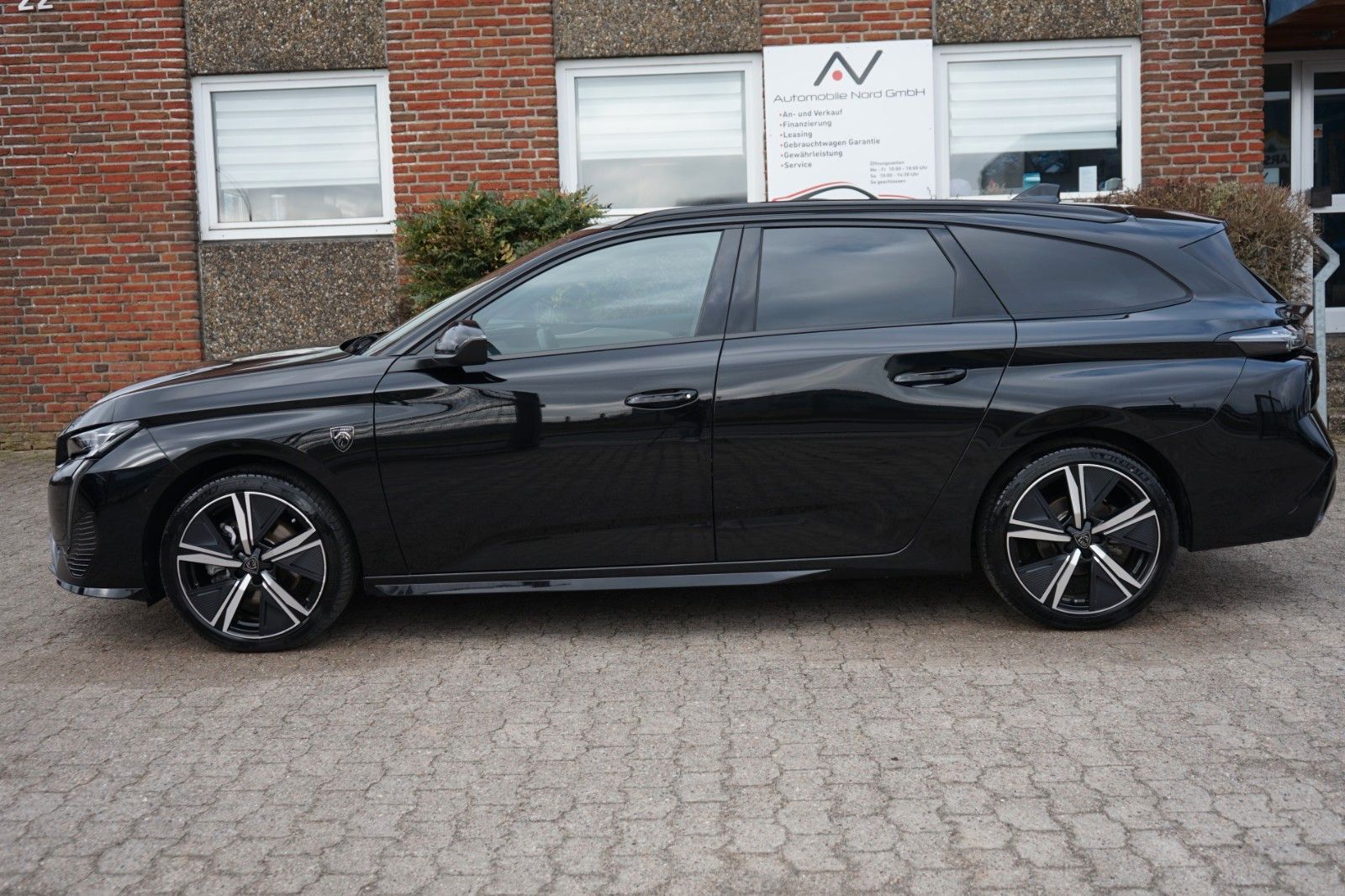 Fahrzeugabbildung Peugeot 308 SW GT*Service Neu*Finanzierung Ab 2,49%