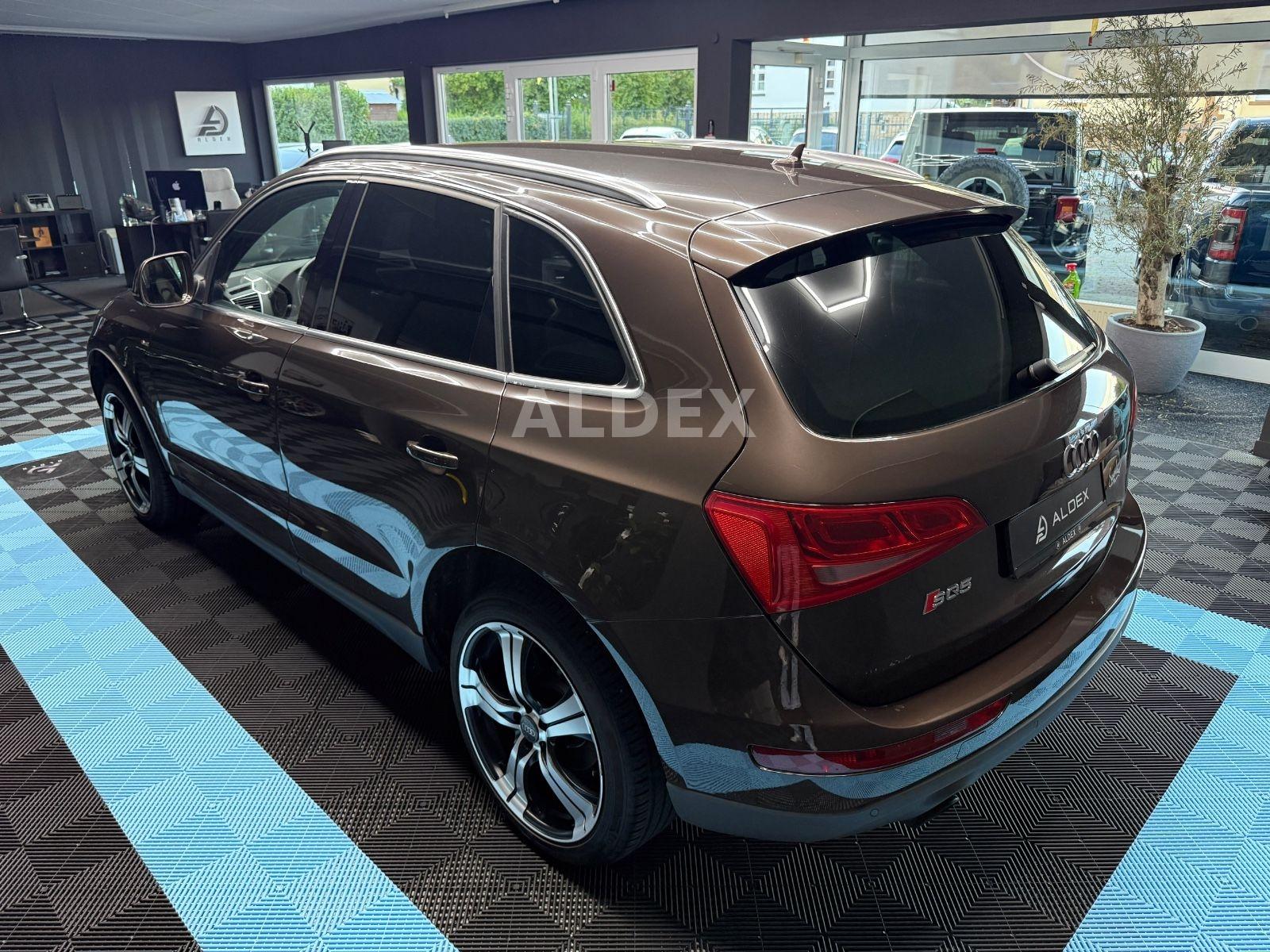 Audi Q5 2.0 TFSI quattro °WASSERPUMPE + BREMSEN NEU°