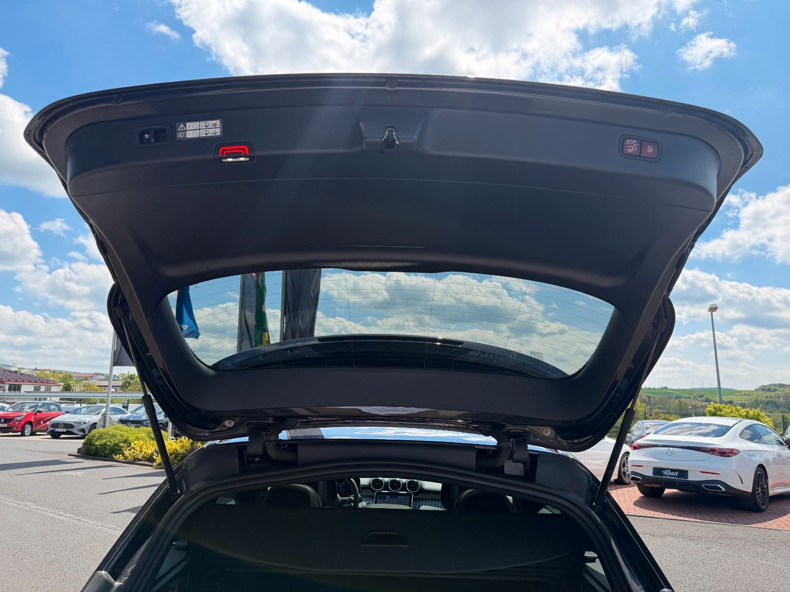 Fahrzeugabbildung Mercedes-Benz C 300d T AMG+Digital+Pano+AHK+Memory+360+HUD
