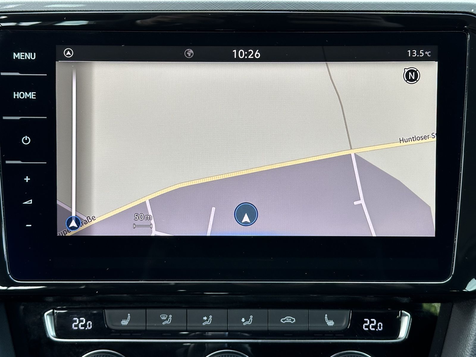 Fahrzeugabbildung Volkswagen Passat Variant 2.0 TDI DSG Business NAV+LED+ACC