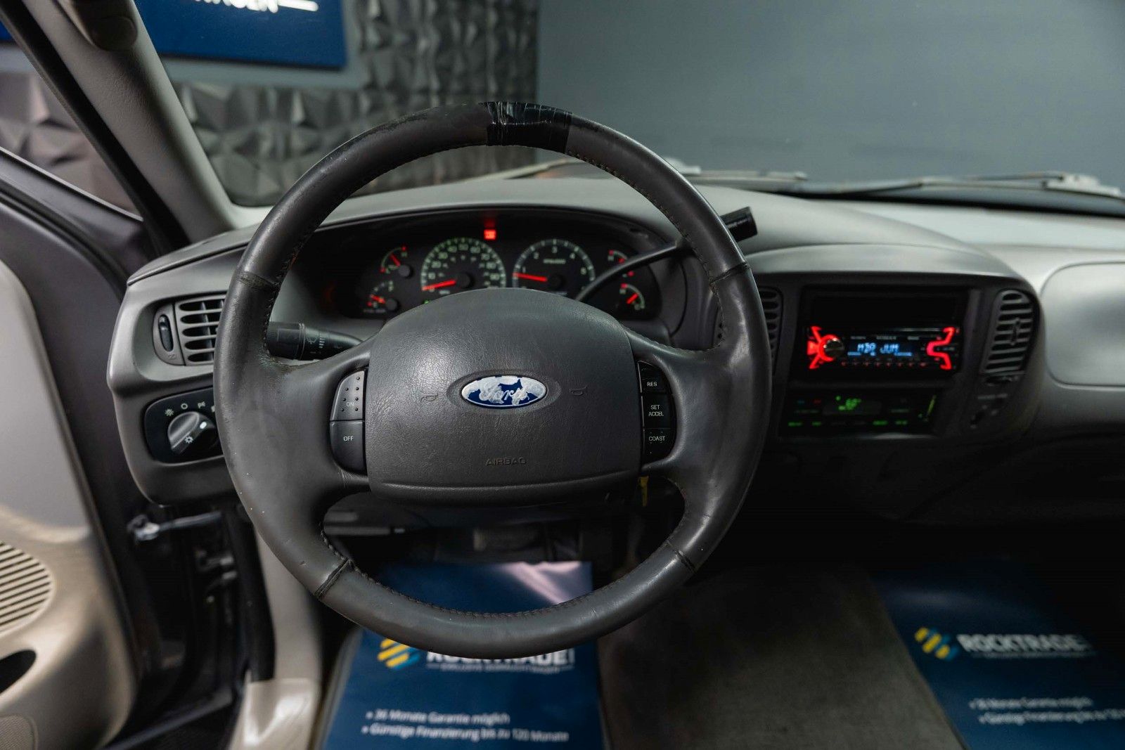 Fahrzeugabbildung Ford F150 5.4L V8 4x4 Triton SuperCab *LKW*AHK 3000kg