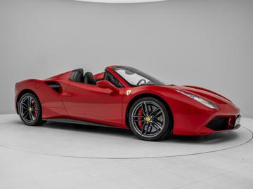 صورة 4 لـ 2015 Ferrari 488 SPIDER