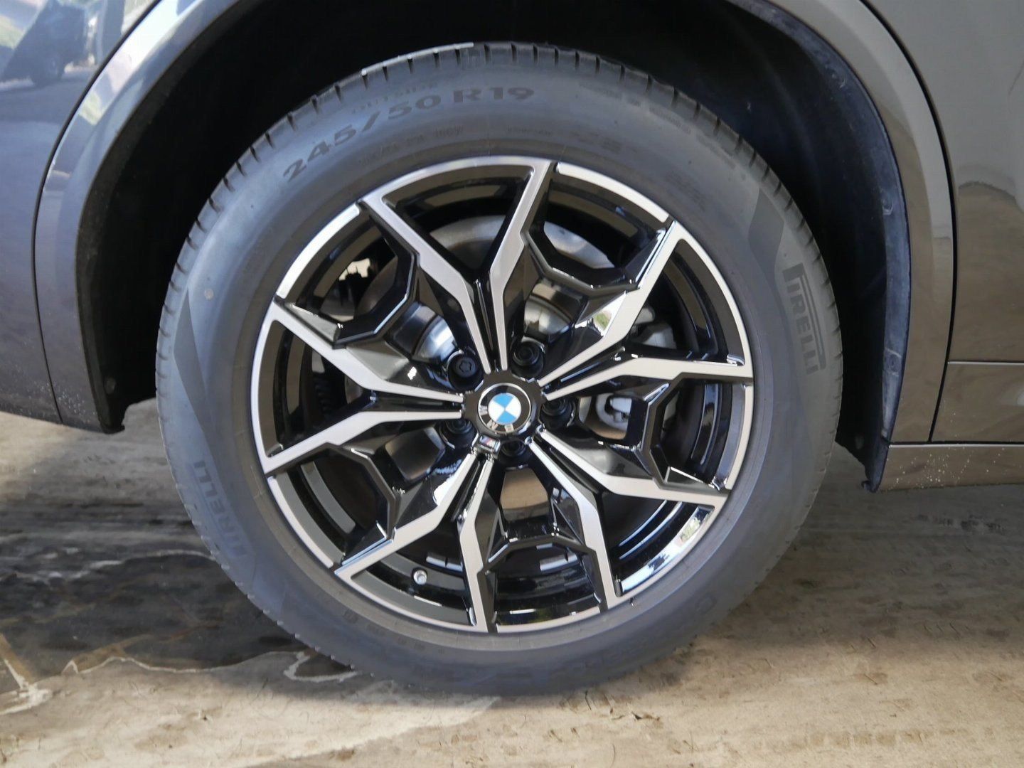 Fahrzeugabbildung BMW X3 xDrive20i | M Sportpaket | Sportsitze | HiFi