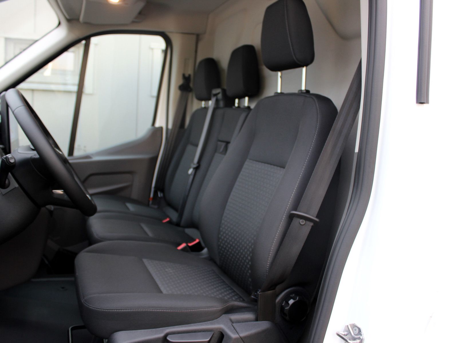 Fahrzeugabbildung Ford Transit Kasten Trend 350L2 Elektro