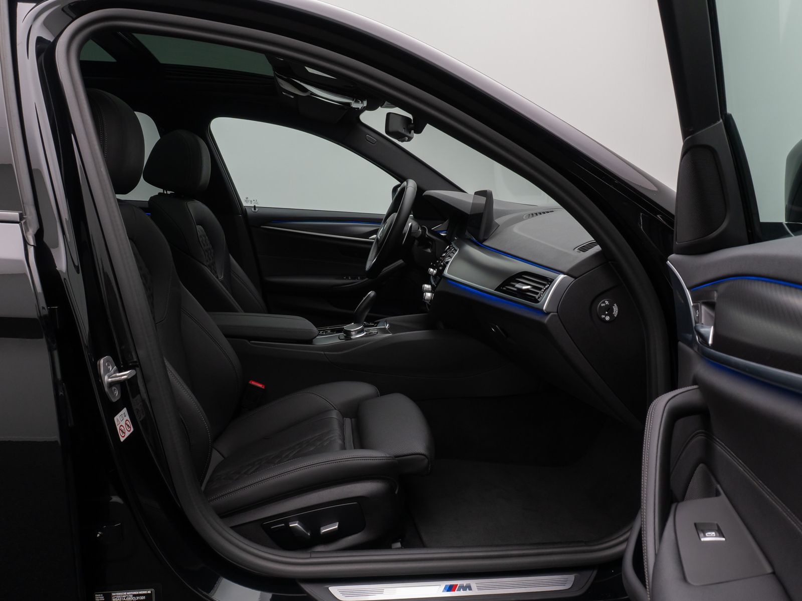 Fahrzeugabbildung BMW 540d xD M Sport DAB HUD HiFi Laser AHK Panorama