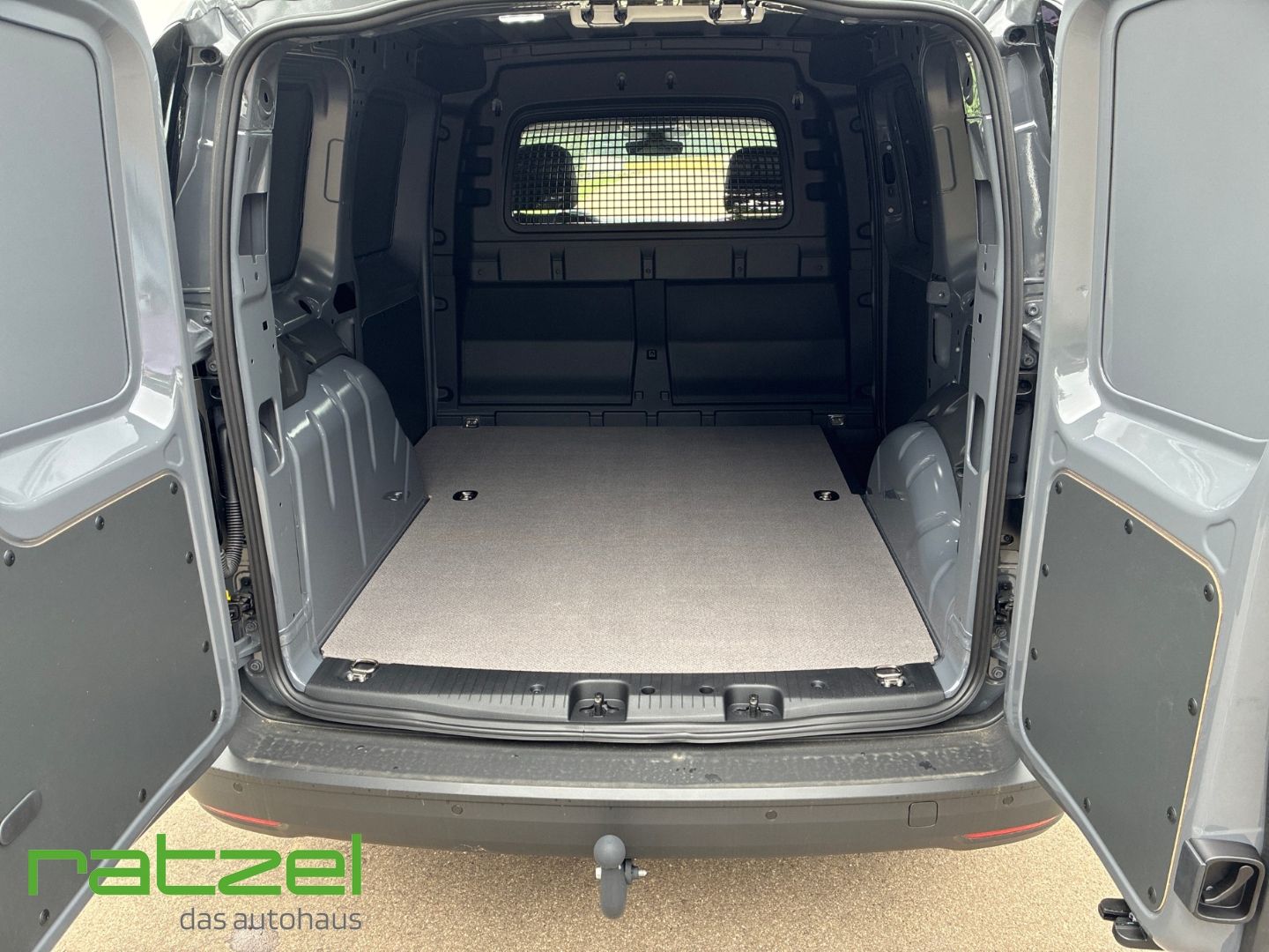 Fahrzeugabbildung Volkswagen Caddy Cargo 1.5 TSI AHK +ACC+Spurhalteass.+Regal