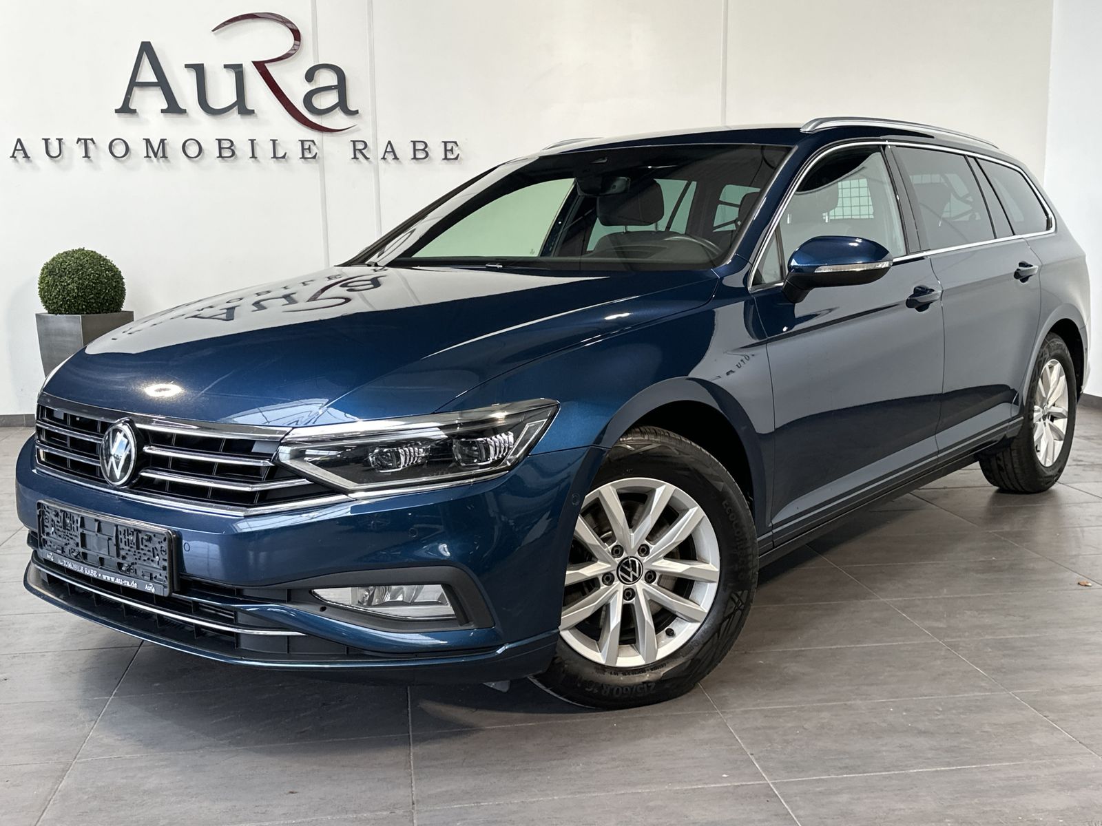 Fahrzeugabbildung Volkswagen Passat Variant Business NAV+IQ-LIGHT+AHK+KAM+VC