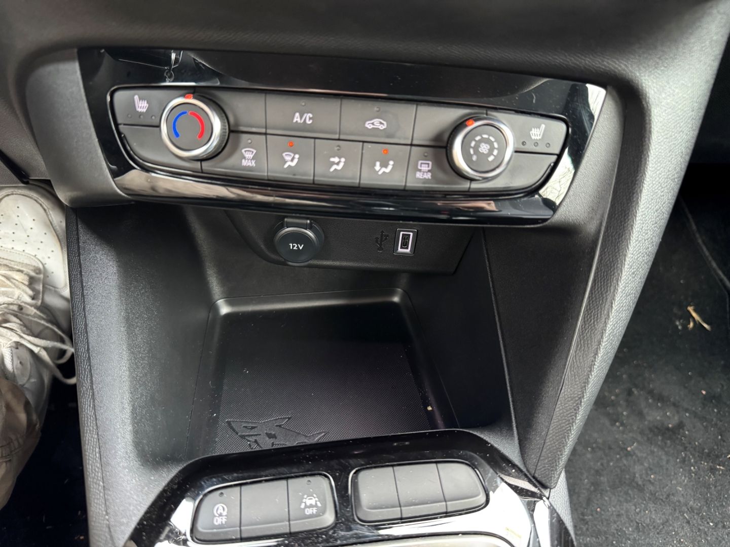 Fahrzeugabbildung Opel Corsa F 1.2 Edition mit SHZ+LHZ+Kamera