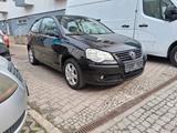Volkswagen Polo IV Tour / TÜV NEU / GARANTIE 24 - Volkswagen Polo aus 2007 mit Diesel-Antrieb