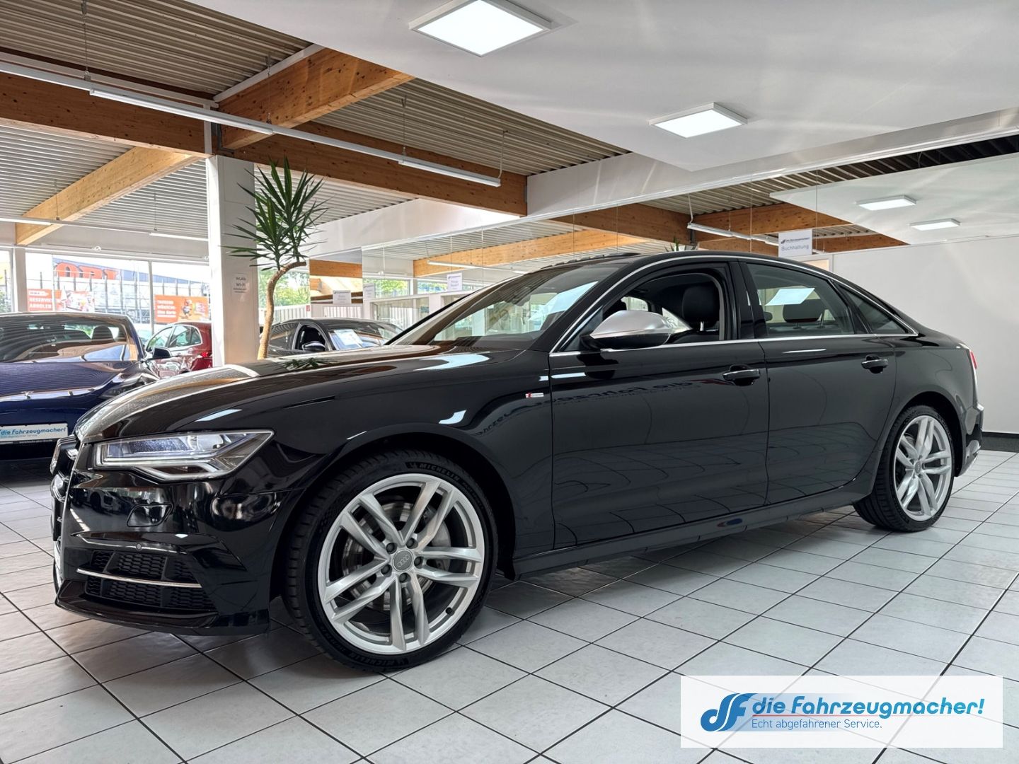 Fahrzeugabbildung Audi A6 3.0 TDI quattro S line Sportpaket HUD Luftfed