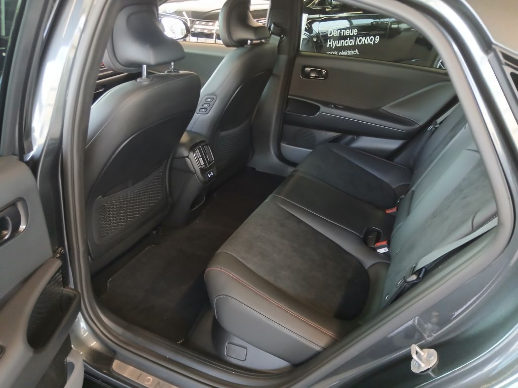 Hyundai IONIQ 6 – Bild 12