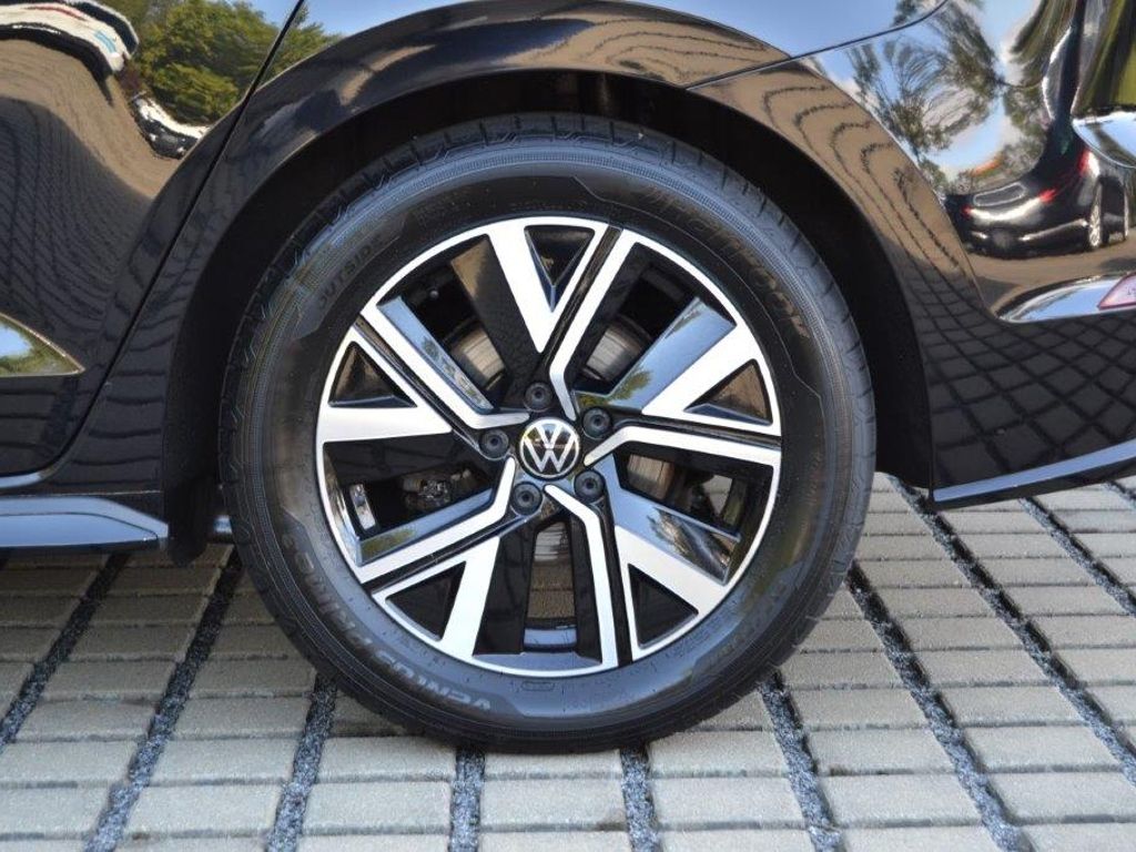 Touran 2.0 TDI 150 PS DSG R-Line Black-Style AHK