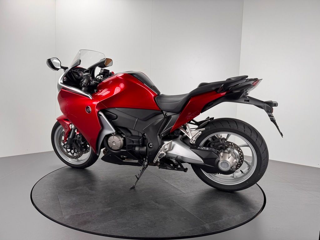 Fahrzeugabbildung Honda VFR 1200 DCT *KOFFER *TOP-ZUSTAND