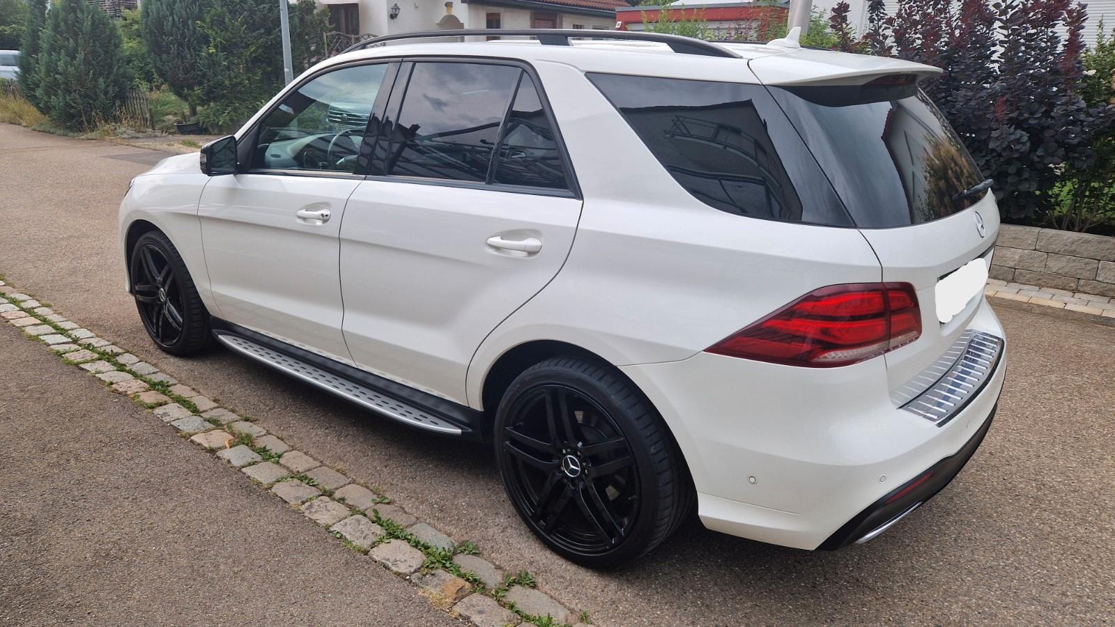 Mercedes-Benz GLE 350 d 4MATIC - AMG-Line