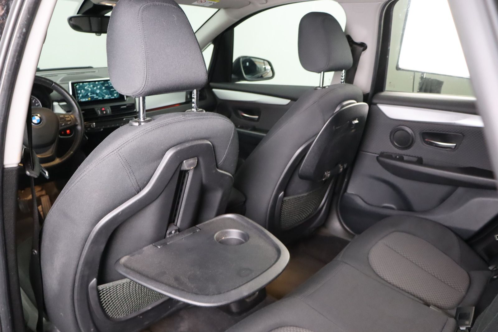 Fahrzeugabbildung BMW 218 i Active Tourer LED * HUD * RFK * Pano *