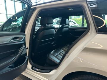 MYAUTOCENTER – Gebraucht- und Jahreswagen mit Werkstattservice in Pfaffenhofen BMW 540 5*M Sport*Keyless*HeadUP*4-Zonen*LED*VOLL*