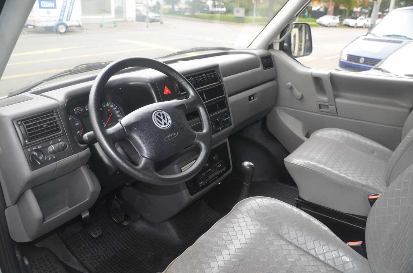 Volkswagen T4 Bus Syncro 2,5 Benziner, original 14100km
