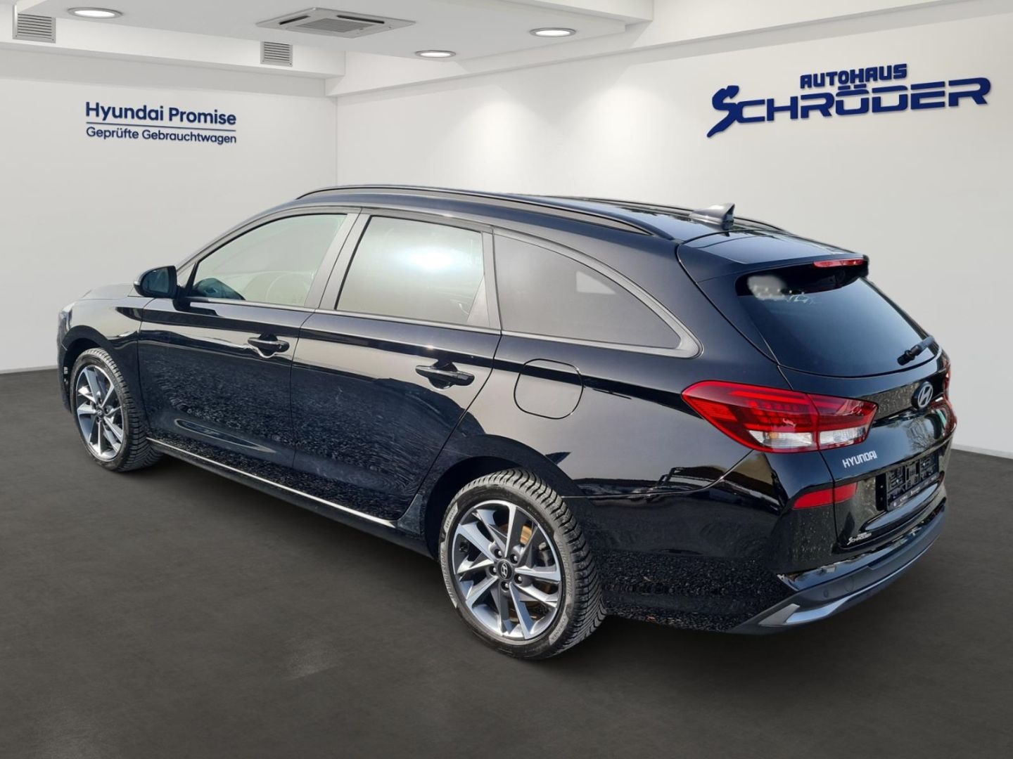 Fahrzeugabbildung Hyundai i30 ADVANTAGE 1.0 T-GDI KLIMA+PDC+KAMERA+SHZ+ACA