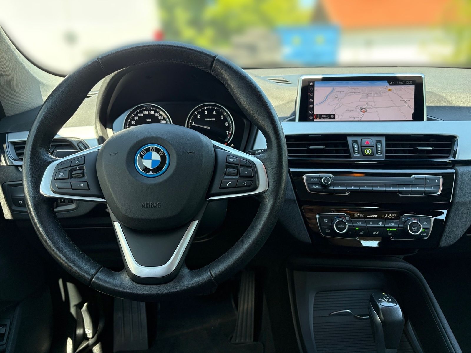 BMW X1 xDrive25e Advantage Navi LED PA RFK el.Heck foto 3