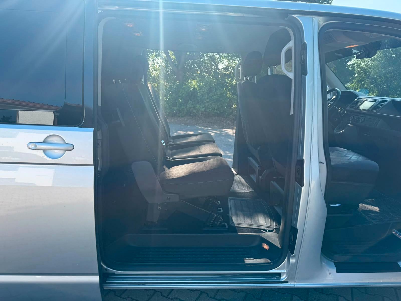 Volkswagen T6 Transporter Bus Caravelle Comfortline