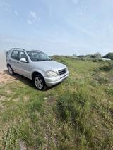 Mercedes-Benz ML 270 Diesel mit TÜV - gebrauchte Mercedes-Benz ML 270 aus dem Jahr 2001