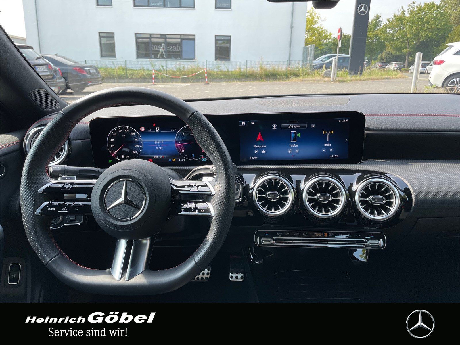 Fahrzeugabbildung Mercedes-Benz CLA 200 d AMG+AHK+360°+SPUR-P+AMBIENTE+CARPLAY