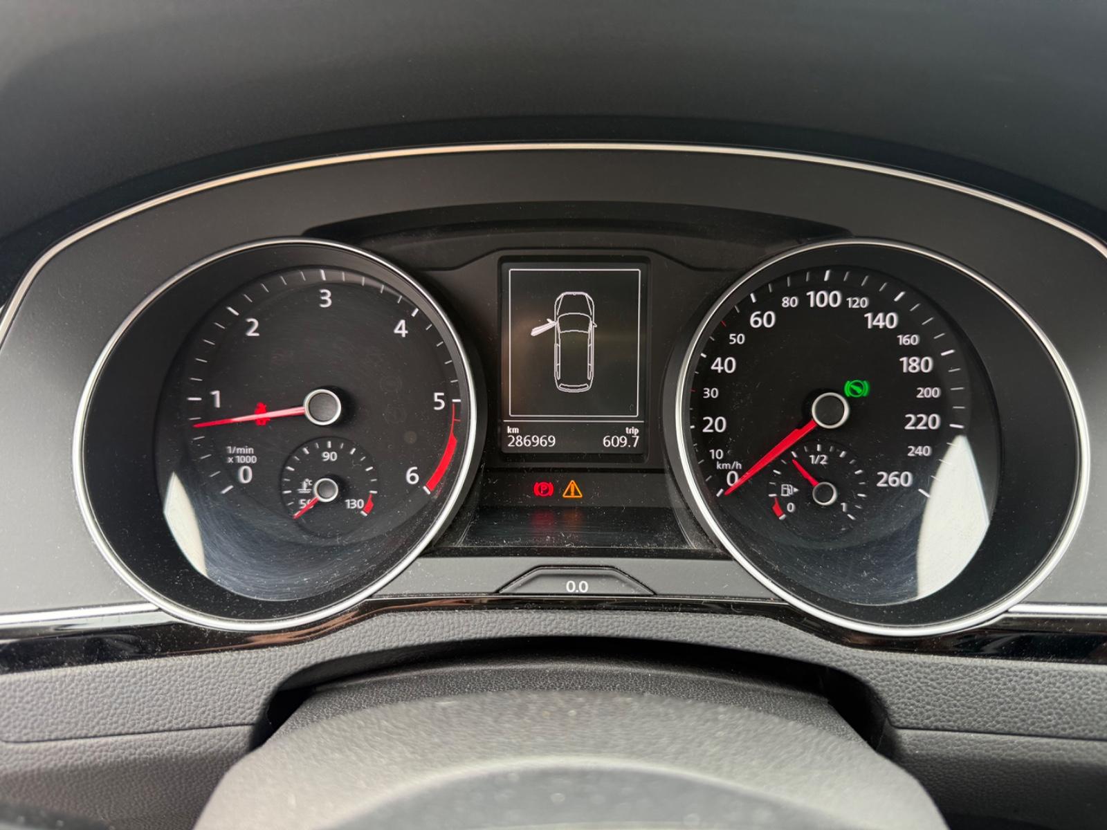 Volkswagen Passat 2015 — photo 12