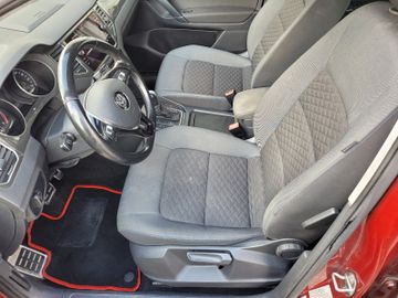 Volkswagen Golf - 12