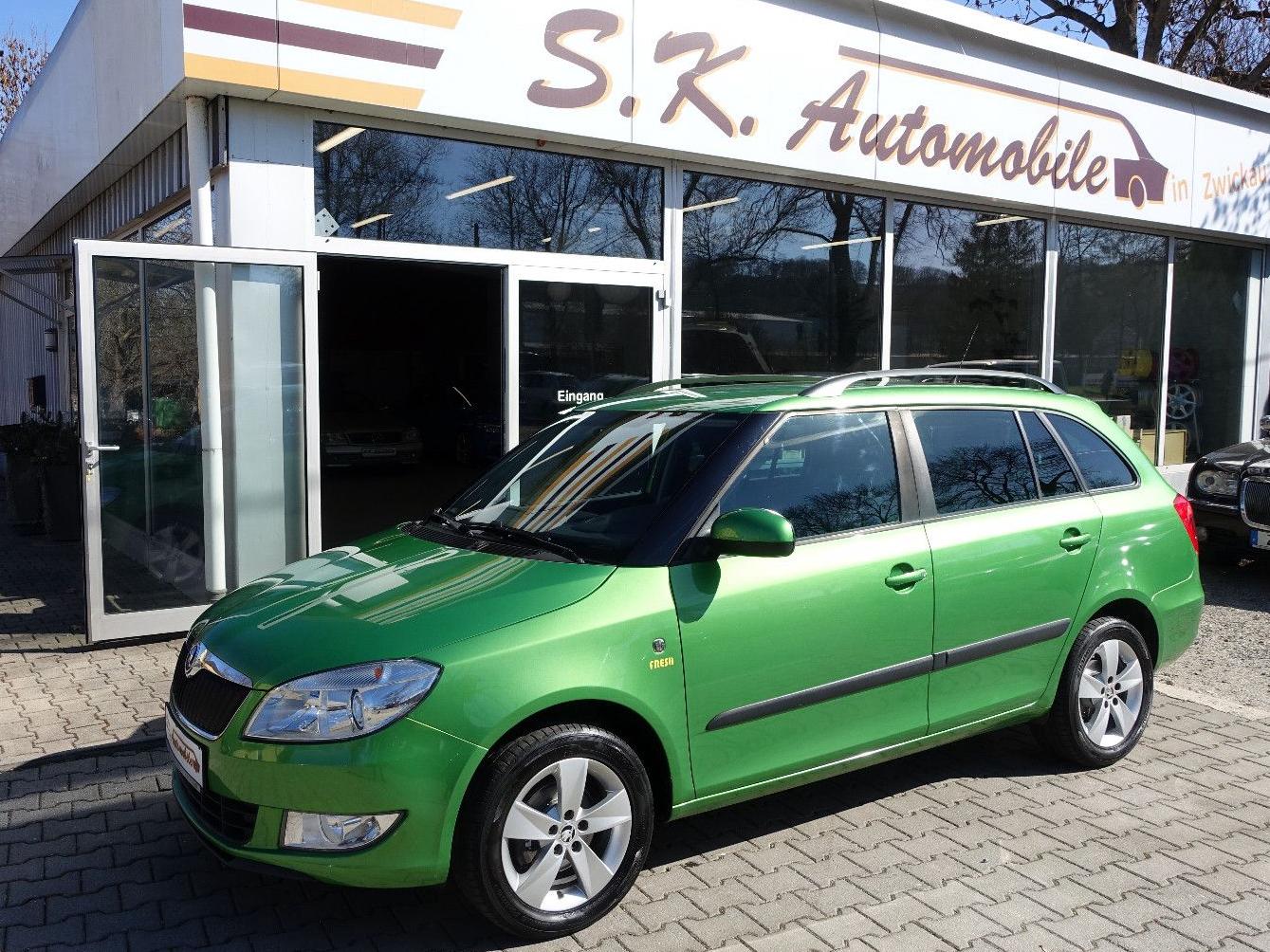 Skoda Fabia 1.2l TSI Fresh Combi *SITZHZG*TEMPOMAT*