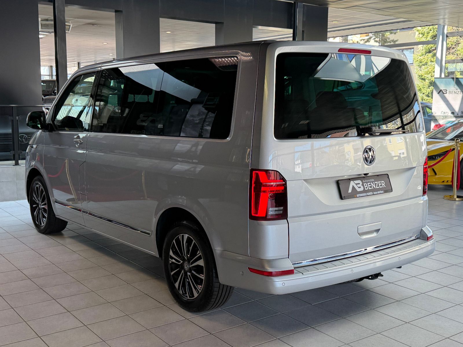 Fahrzeugabbildung Volkswagen T6 Multivan/7-SITZ/VIRTUAL/AUTOMATIK/KAMERA/NAVI