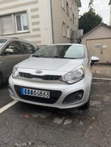 Kia Rio 1.4 Spirit Automatik Spirit - Kia Rio von privat