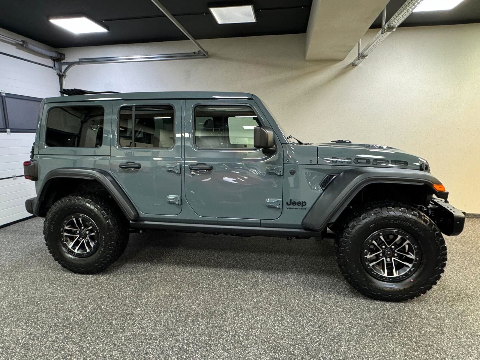 Fahrzeugabbildung Jeep MOAB 392-6.4L HEMI V8-WINDE-SKY ONE-35"