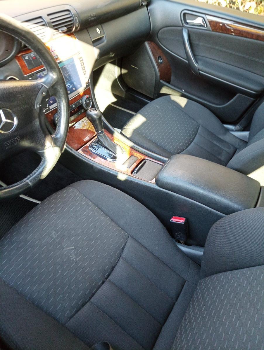 Mercedes-Benz C220 2006 — photo 10