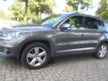 Volkswagen Tiguan - 2