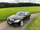 Mercedes-Benz S 400 HYBRID - - Mercedes-Benz S 400 mit Benzin-Antrieb: Navigationssystem
