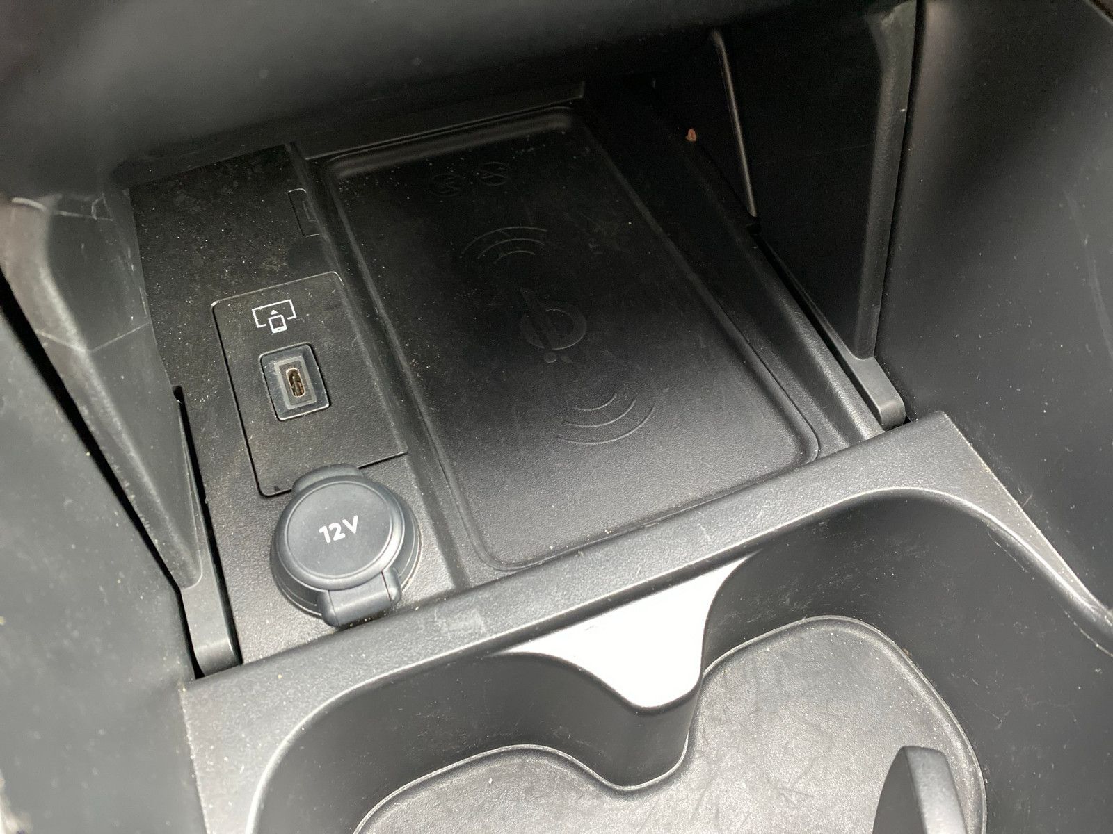 Fahrzeugabbildung DS Automobiles DS4