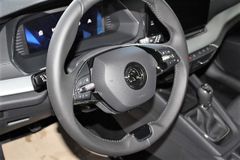 Fahrzeugabbildung Skoda Octavia IV Combi Ambition LED DAB NAVI Klima